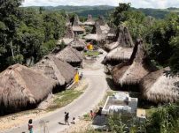 Wisata-Kampung-Adat-Praiyawang-Sumba